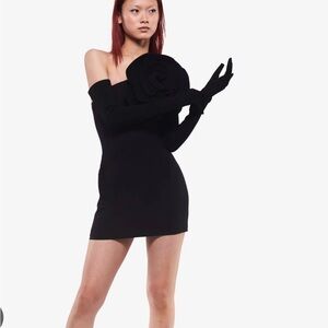 Chic One Shoulder Black Dress with Floral Detail